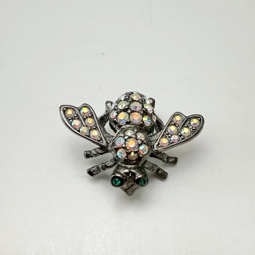 Vintage Joan Rivers AB Rhinestone Green Eyes Bee Insect Pin Gunmetal